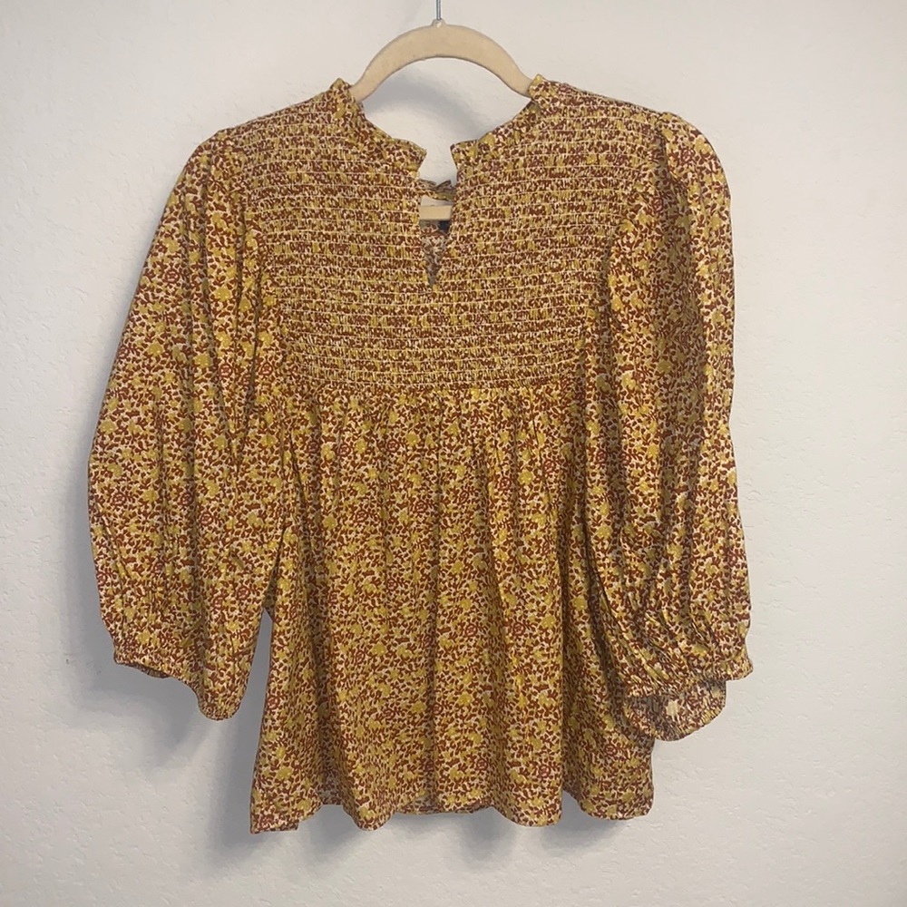 Universal thread top